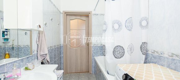 Apartamento de 4 divisões em Crema, Italy N.º 41297 12
