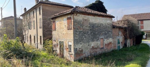 18 rooms House in Ferrara, Italy No. 82267 11