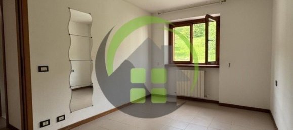 3 rooms Apartment in Gazzaniga, Italy No. 263039 17