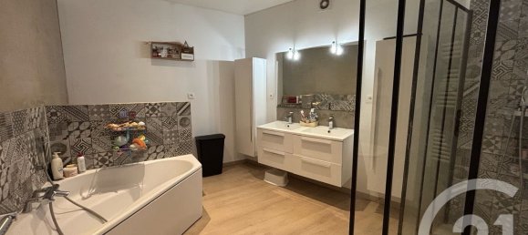 3 bedrooms House in Perpignan, France No. 279762 8