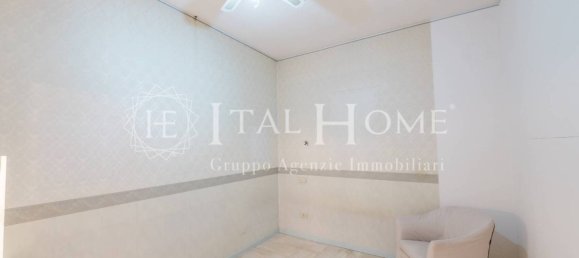 3 bedrooms Apartment in Bergamo, Italy No. 15369 15