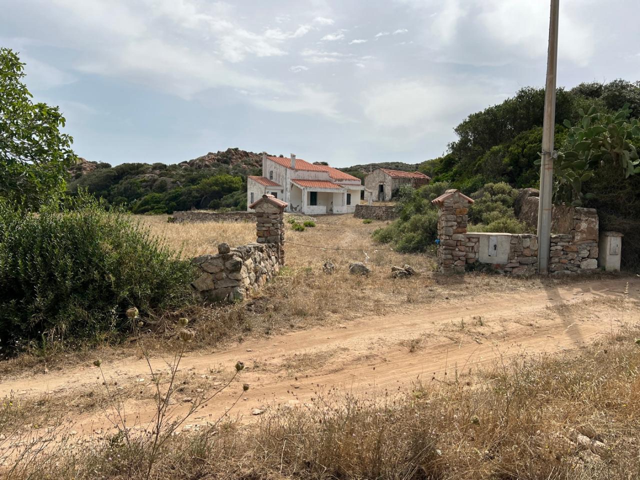 5 rooms House in Sardinia, Italy No. 244837