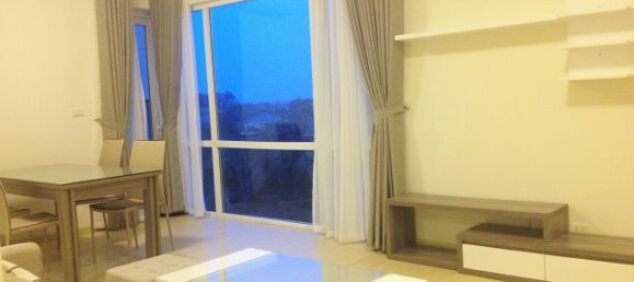 Apartamento de 2 dormitorios en Long Bien, Vietnam No. 3592 2