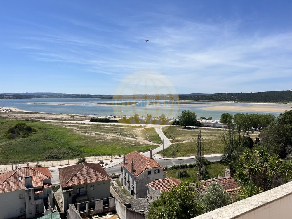 3 bedrooms Villa in Foz do Arelho, Portugal No. 140532