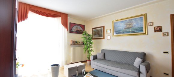 4 rooms Apartment in Castelfranco di Sotto, Italy No. 222910 3