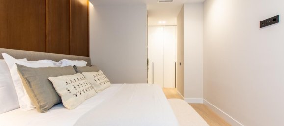 3 bedrooms Apartment in Madrid, Spain No. 125721 11