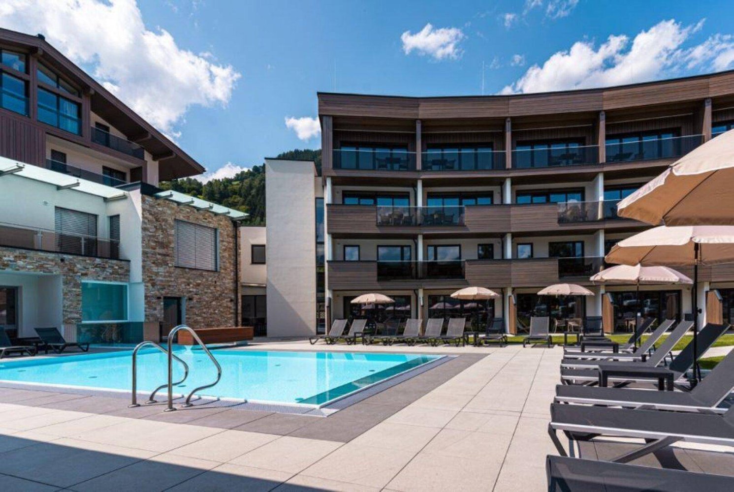 Квартира с 3 комнатами в Целль ам Зе, Австрия № 86012