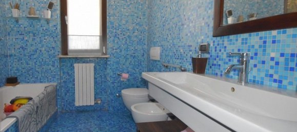 Villa de 2 habitaciónes en Magenta, Italy No. 142755 11