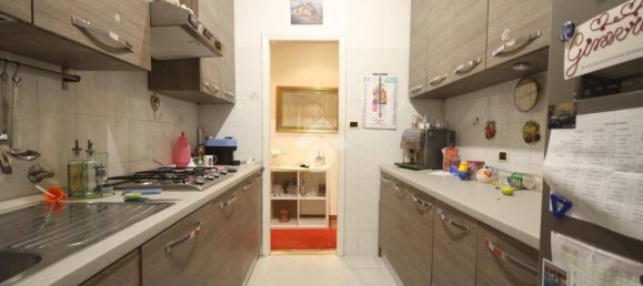 2 chambres Appartement à Rome, Italy No. 156466 8