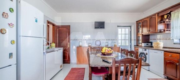 Casa de 3 dormitorios en Torres Vedras, Portugal No. 63997 2