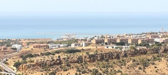 Квартира с 4 комнатами в Агридженто, Италия № 255436 2