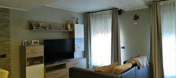 3 rooms Apartment in Laino, Italy No. 72020 5