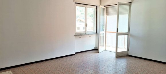 Apartamento de 3 habitaciónes en Pont Saint Martin, Italy No. 183907 2