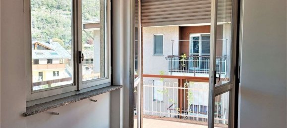 Apartamento de 3 habitaciónes en Pont Saint Martin, Italy No. 183907 4