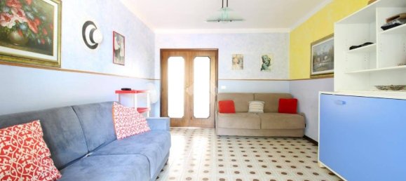 Villa de 2 dormitorios en San Salvo, Italy No. 74725 3