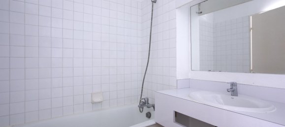 1 bedroom Apartment in Biarritz, France No. 96047 6