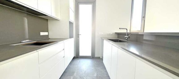 3 Schlafzimmer Wohnung in Strovolos, Cyprus, Nr. 15951 5