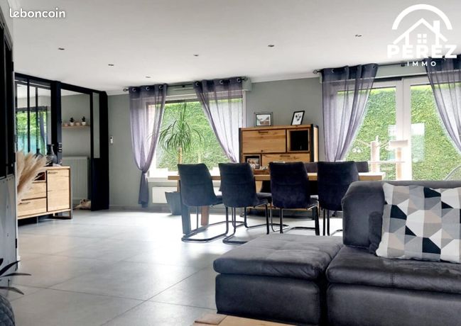 4 bedrooms House in Halluin, France No. 276981