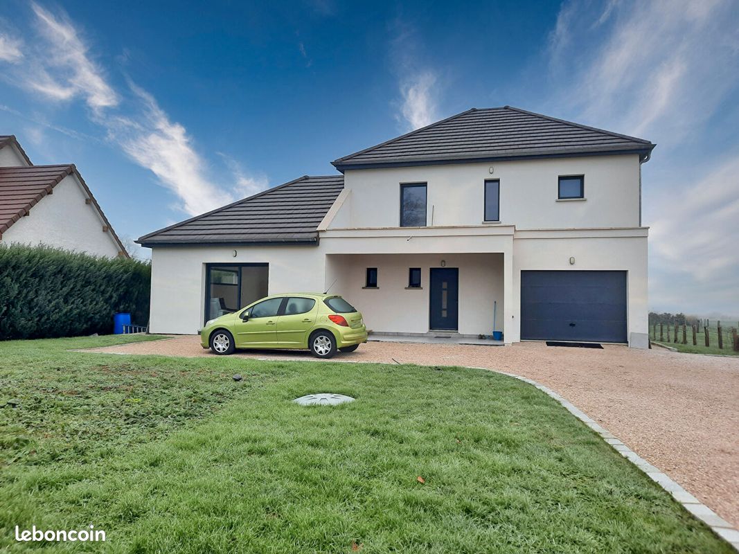 4 bedrooms House in Le Deschaux, France No. 334875