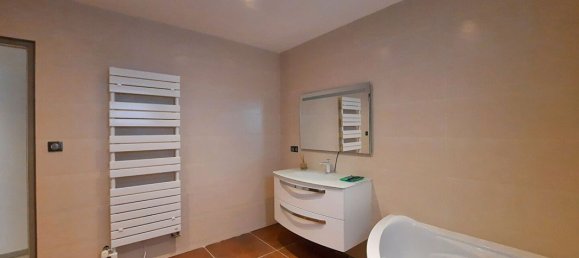 4 bedrooms House in Le Deschaux, France No. 334875 10