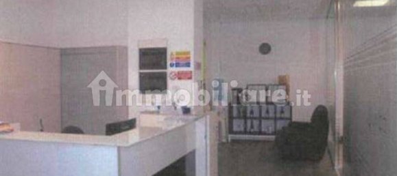 5-Zimmer Gewerbliche Immobilie in Limbiate, Italy, Nr. 346641 12