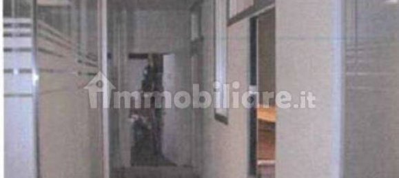 5-Zimmer Gewerbliche Immobilie in Limbiate, Italy, Nr. 346641 13