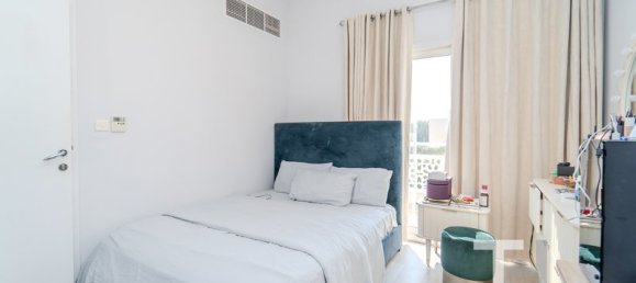 4 bedrooms Villa in Meadows, UAE No. 28452 12