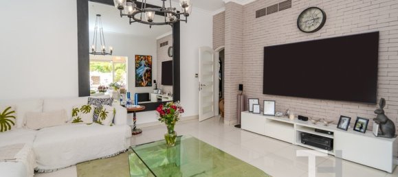 4 bedrooms Villa in Meadows, UAE No. 28452 5