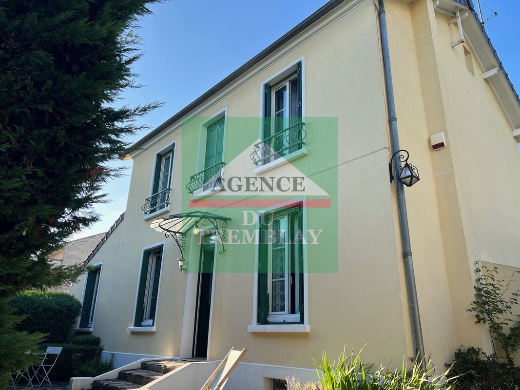 4 chambres Maison à Champigny-sur-Marne, France No. 182877