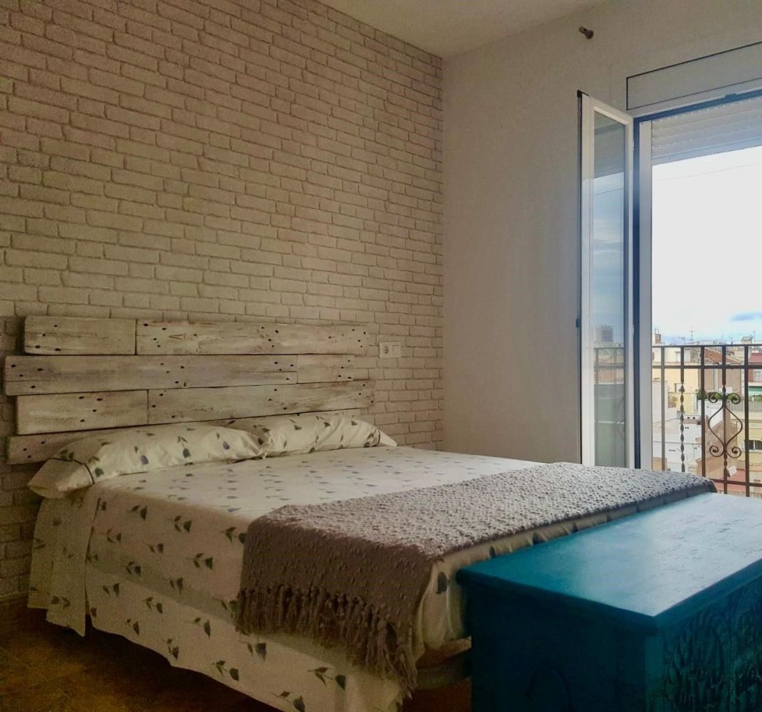 3 bedrooms Apartment in Sants-Montjuic, Spain No. 134757