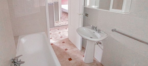 2 bedrooms Apartment in Castrolibero, Italy No. 373558 14