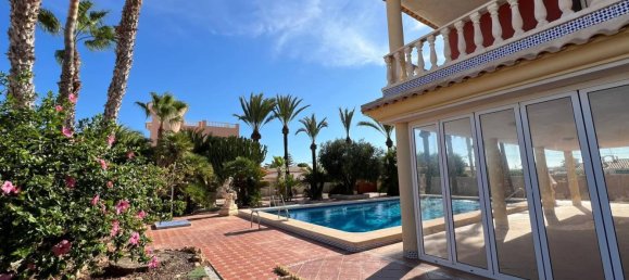 6 bedrooms House in Torrevieja, Spain No. 185944 8