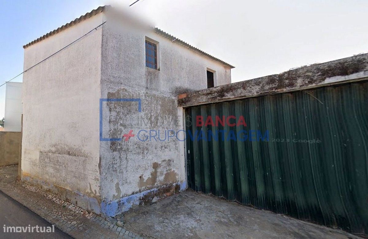 561m² Warehouse in Montoito, Portugal No. 91687
