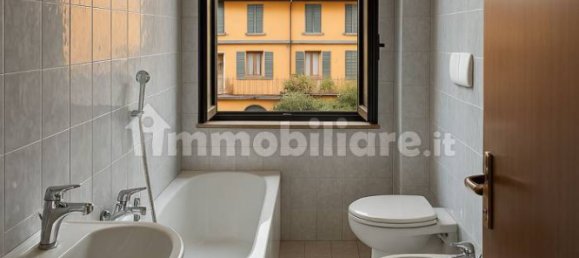 2 bedrooms Apartment in Stezzano, Italy No. 250976 10