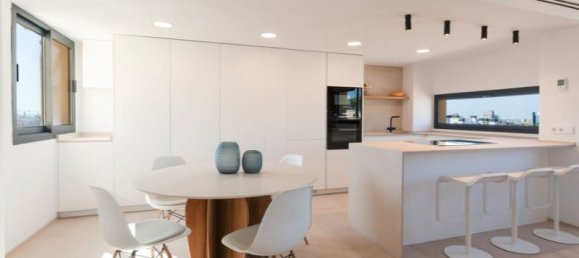 3 bedrooms Apartment in Palma de Majorca, Spain No. 177417 3