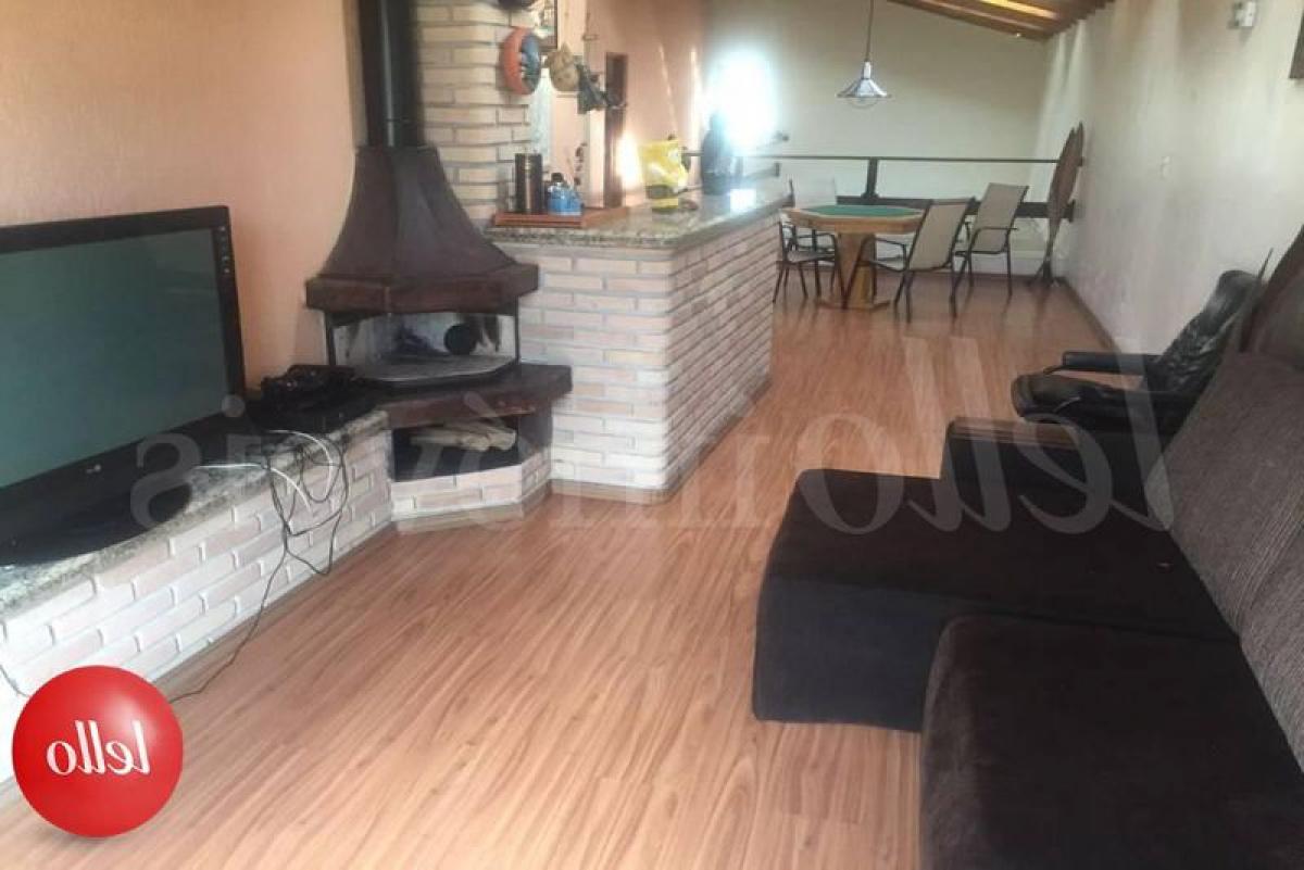 Casa de 4 dormitorios en Sao Paulo, Brazil No. 476661