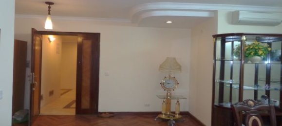 Apartamento de 3 dormitorios en Tay Ho, Vietnam No. 6288 5