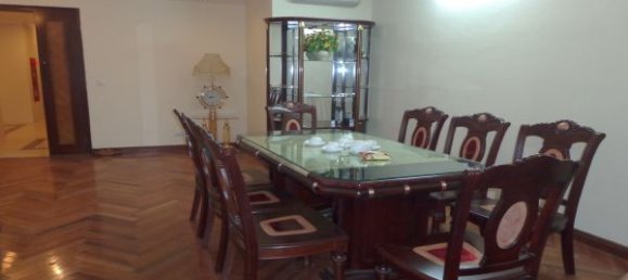 Apartamento de 3 dormitorios en Tay Ho, Vietnam No. 6288 4