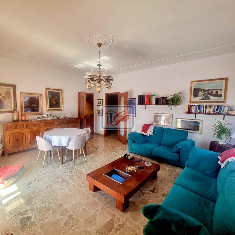 4غرفة فيلا في Vaprio d'Adda, Italy رقم 39428