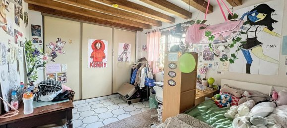 Casa de 6 dormitorios en Neuilly-Plaisance, France No. 324584 12