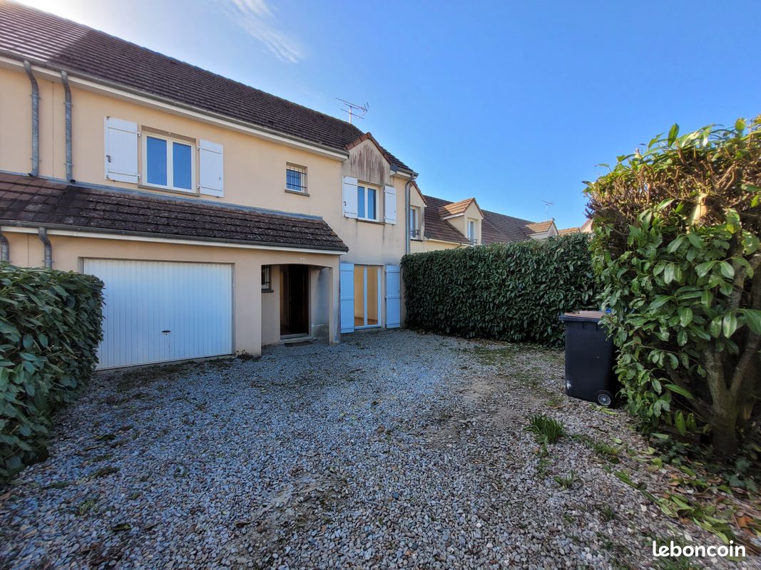 4 Schlafzimmer Haus in Auneau, France, Nr. 210566