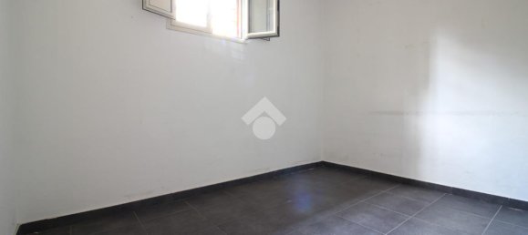 3-salle Garage à Erice, Italy No. 91678 14