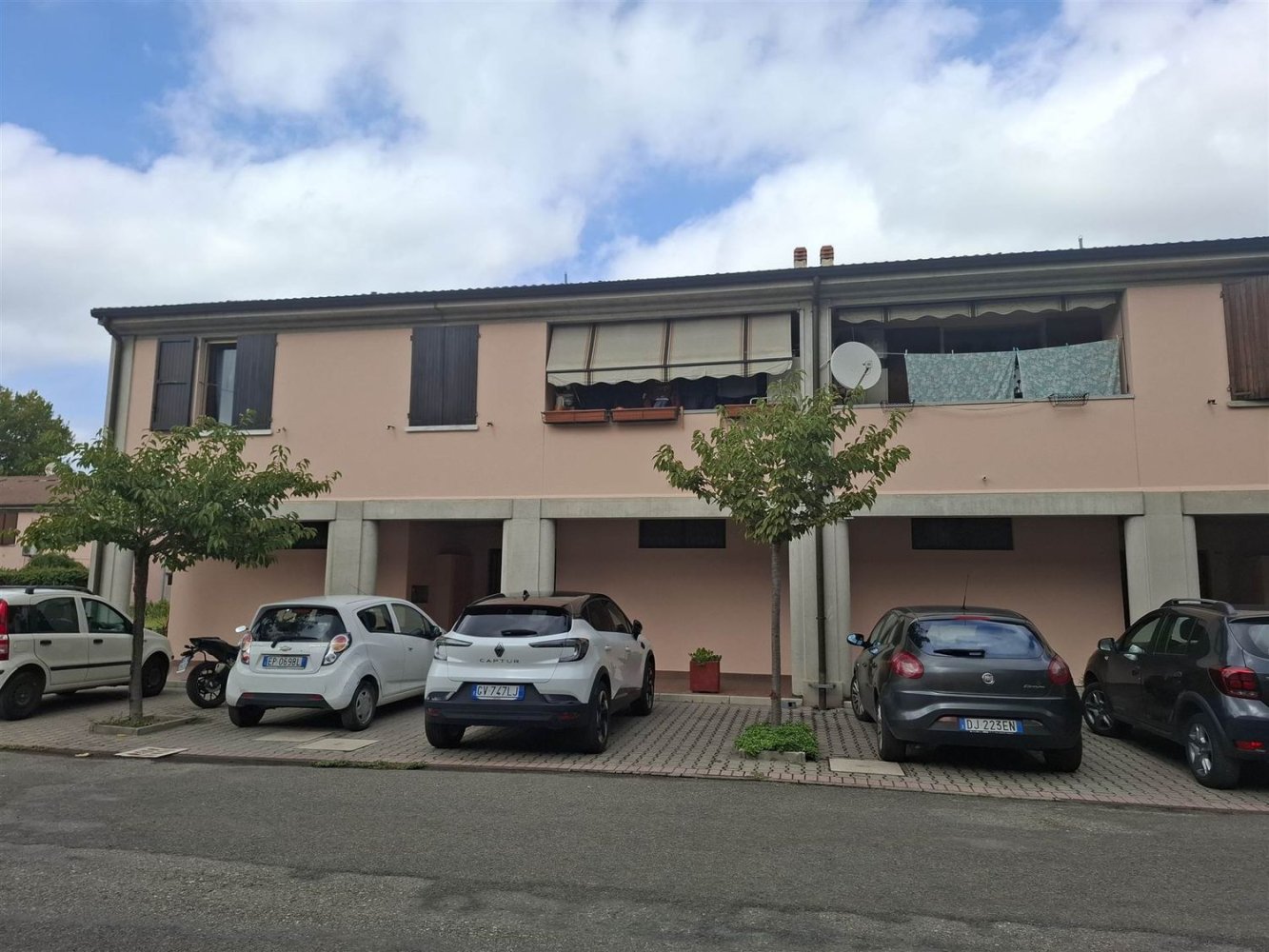 Apartamento de 5 dormitorios en Bologna, Italy No. 389664