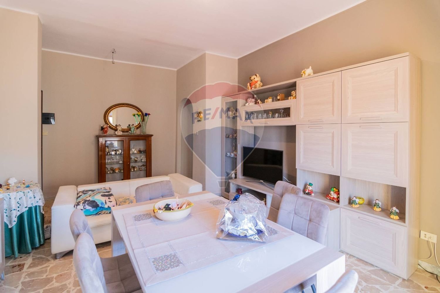 4 rooms Apartment in Gravina di Catania, Italy No. 292764