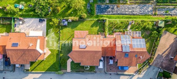 2 bedrooms House in Luino, Italy No. 63959 24