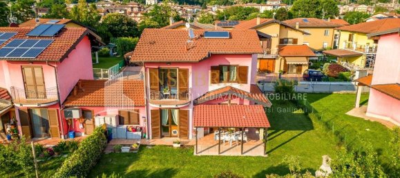 2 bedrooms House in Luino, Italy No. 63959 5