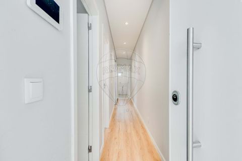 2 bedrooms Apartment in Loures, Portugal No. 237257