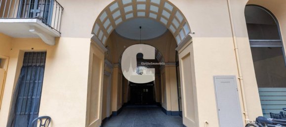 1 bedroom Apartment in Turin, Italy No. 281090 9