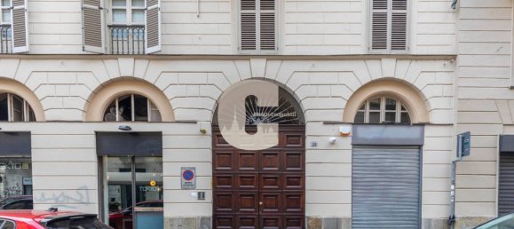 1 bedroom Apartment in Turin, Italy No. 281090 3