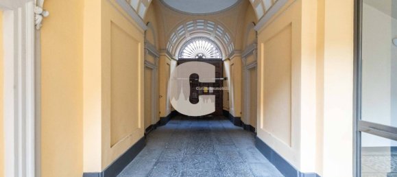 1 bedroom Apartment in Turin, Italy No. 281090 7